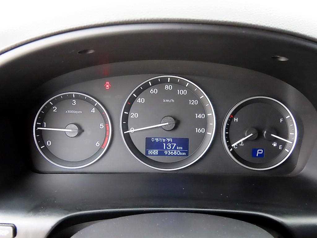 Hyundai Starex Wagon Modern 10