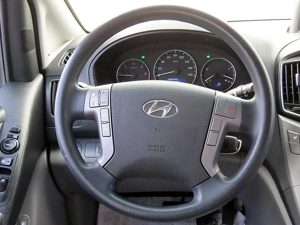 Hyundai Starex Wagon Modern 9