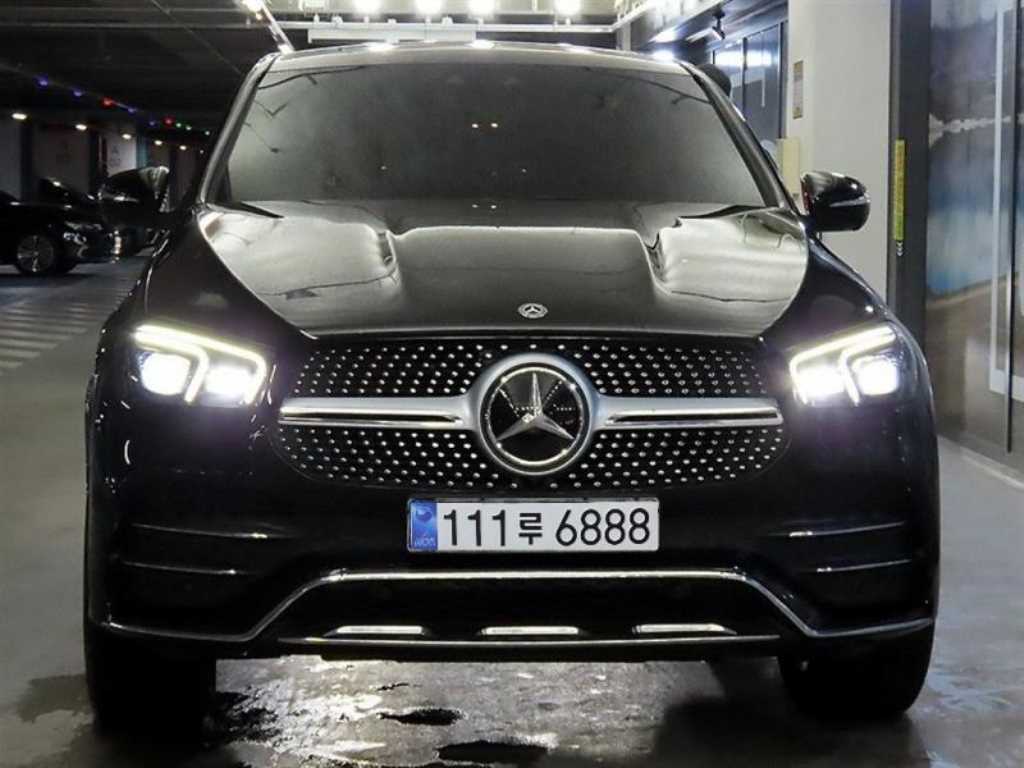 벤츠 GLE 클래스 GLE 400d 4MATIC 쿠페 사진 2/20