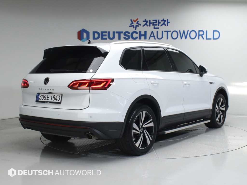 폭스바겐 투아렉 3.0 TDI 프리미엄 사진 2/20