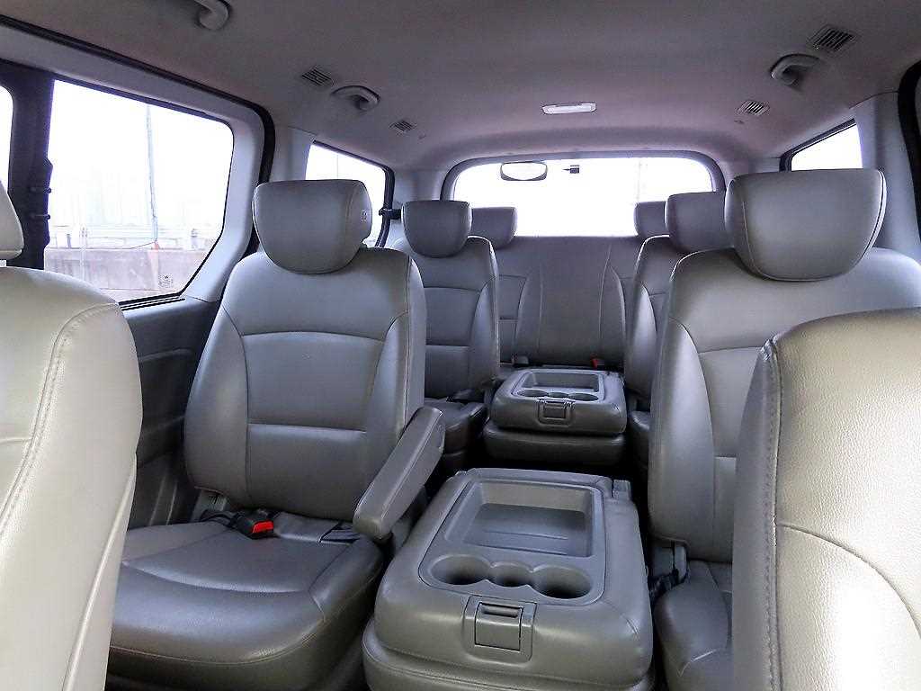 Hyundai Starex Wagon Modern 8