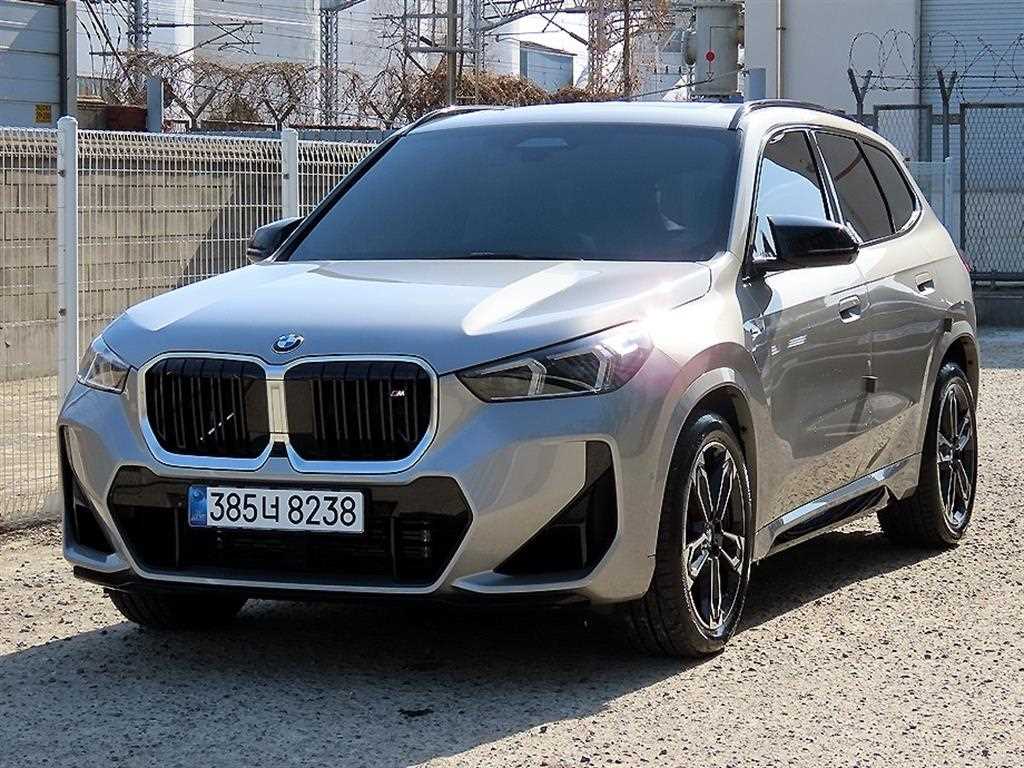 BMW X1 M35i xDrive 사진 2/20