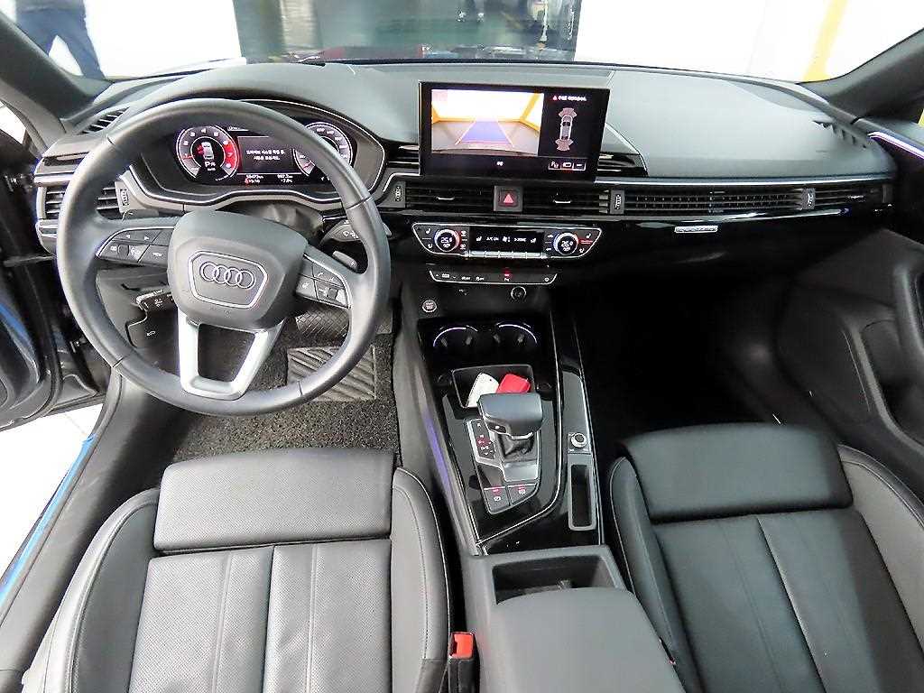 Audi A5 40 TFSI Quattro Sportback 8