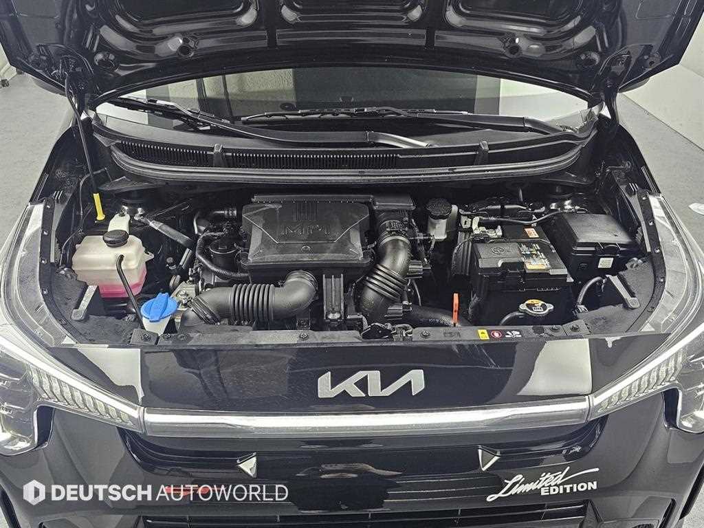 Kia Morning 1.0 Gasoline GT Line 7