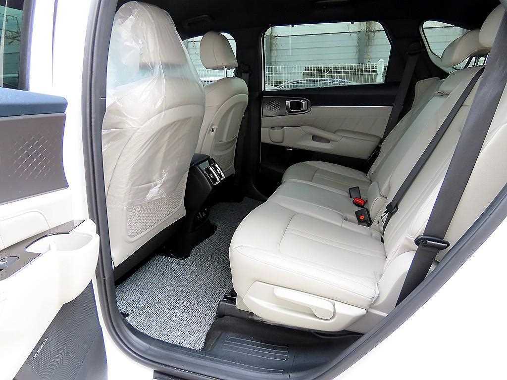 Kia Sorento HEV 1.6 2WD Gravity 7