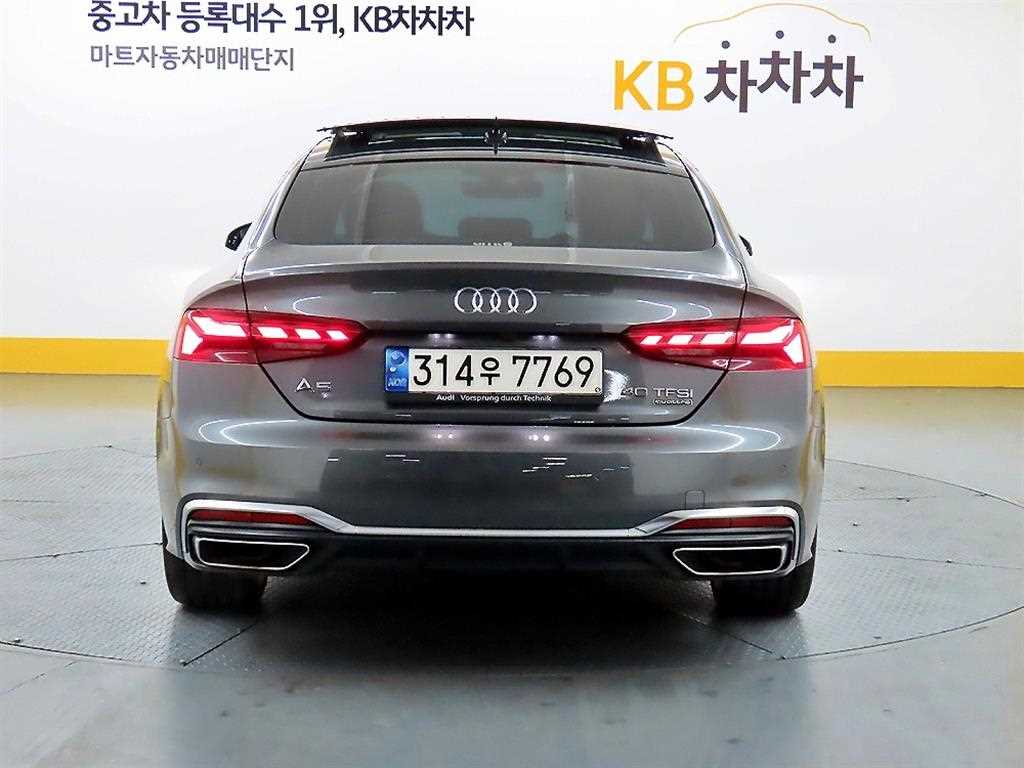 Audi A5 40 TFSI Quattro Sportback 4