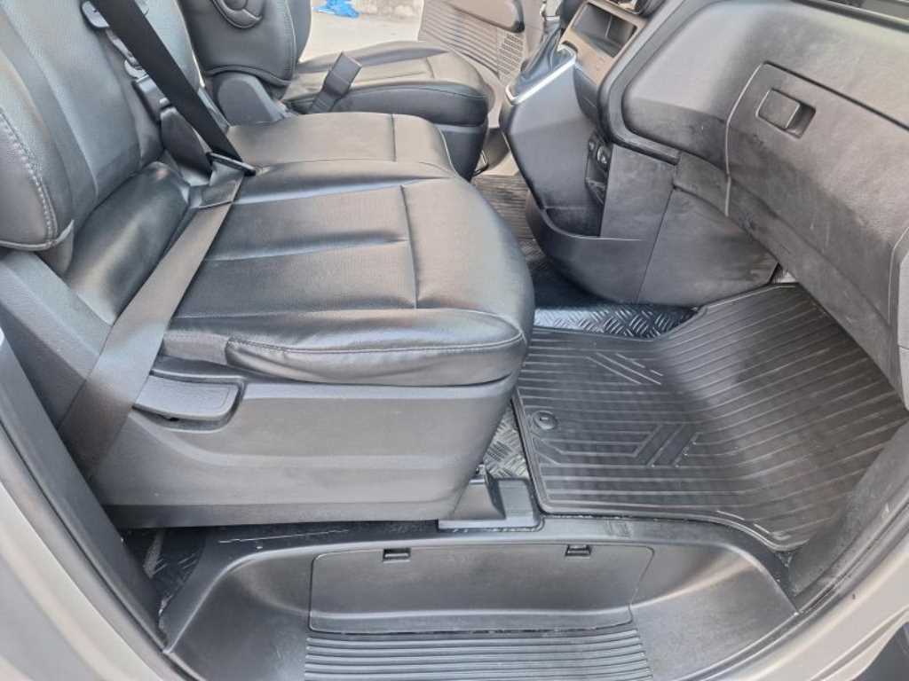 Hyundai Staria 2WD Diesel Tourer Modern 7