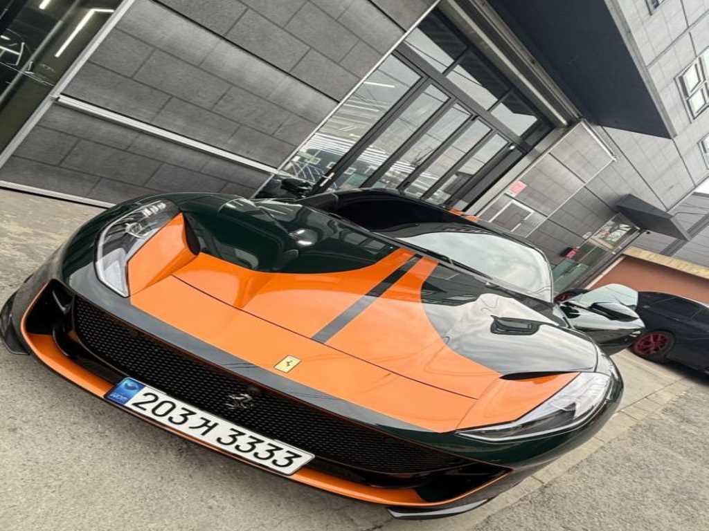 Ferrari 812 6.5 V12