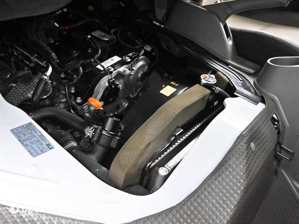 Hyundai Porter Standard Cab/ Long Wheelbase Twin Comp 7