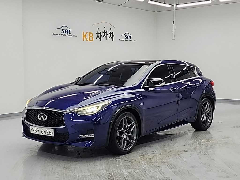 Infiniti Q30 2.0 Premium