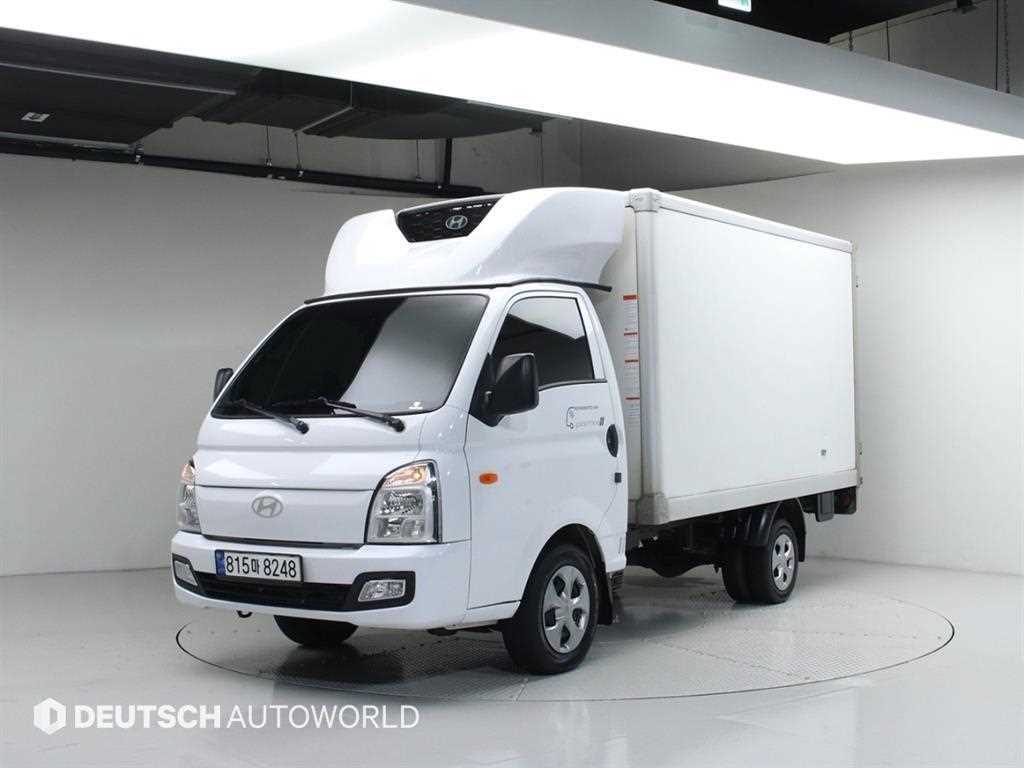 Hyundai Porter Standard Cab/ Long Wheelbase Twin Comp