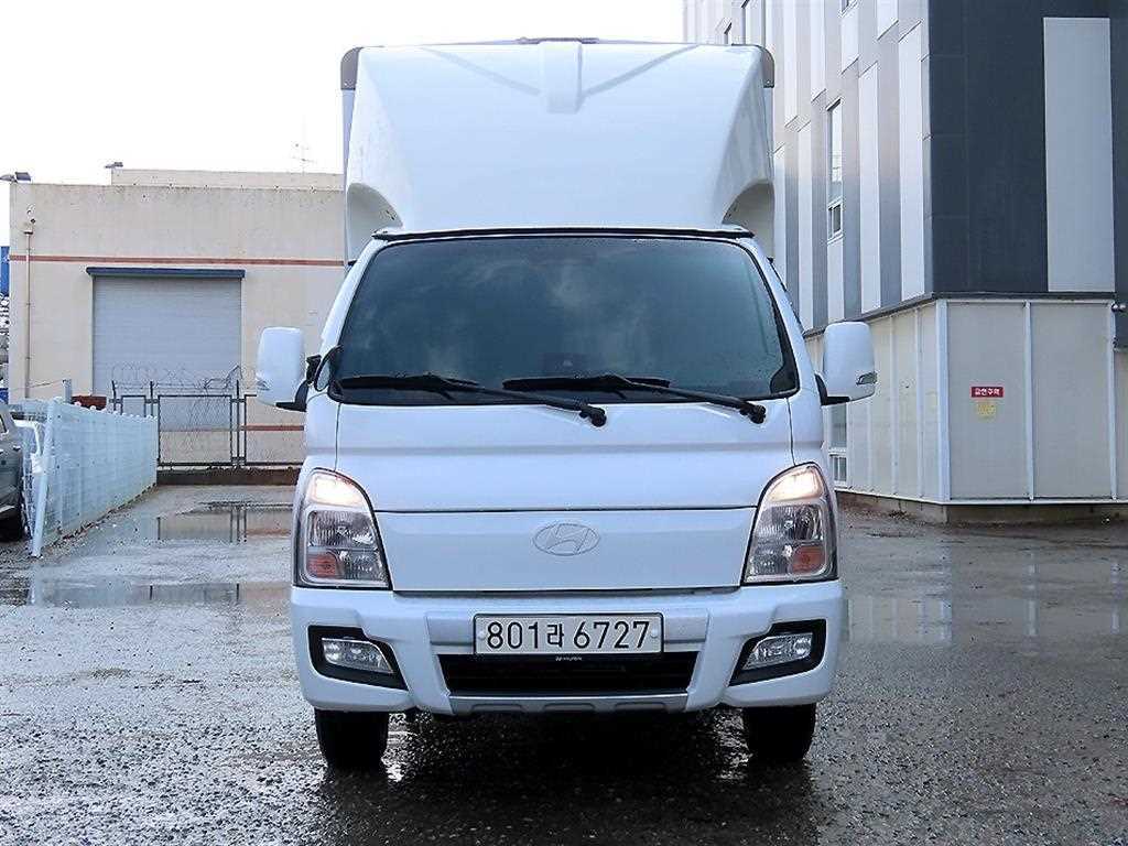 Hyundai Porter Electric/ Super Cab/ Long Wheelbase 3