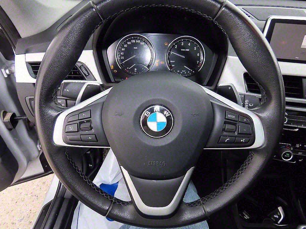 BMW X1 xDrive 20i Advantage 9