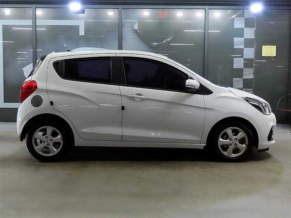 Chevrolet Spark LT Plus 4