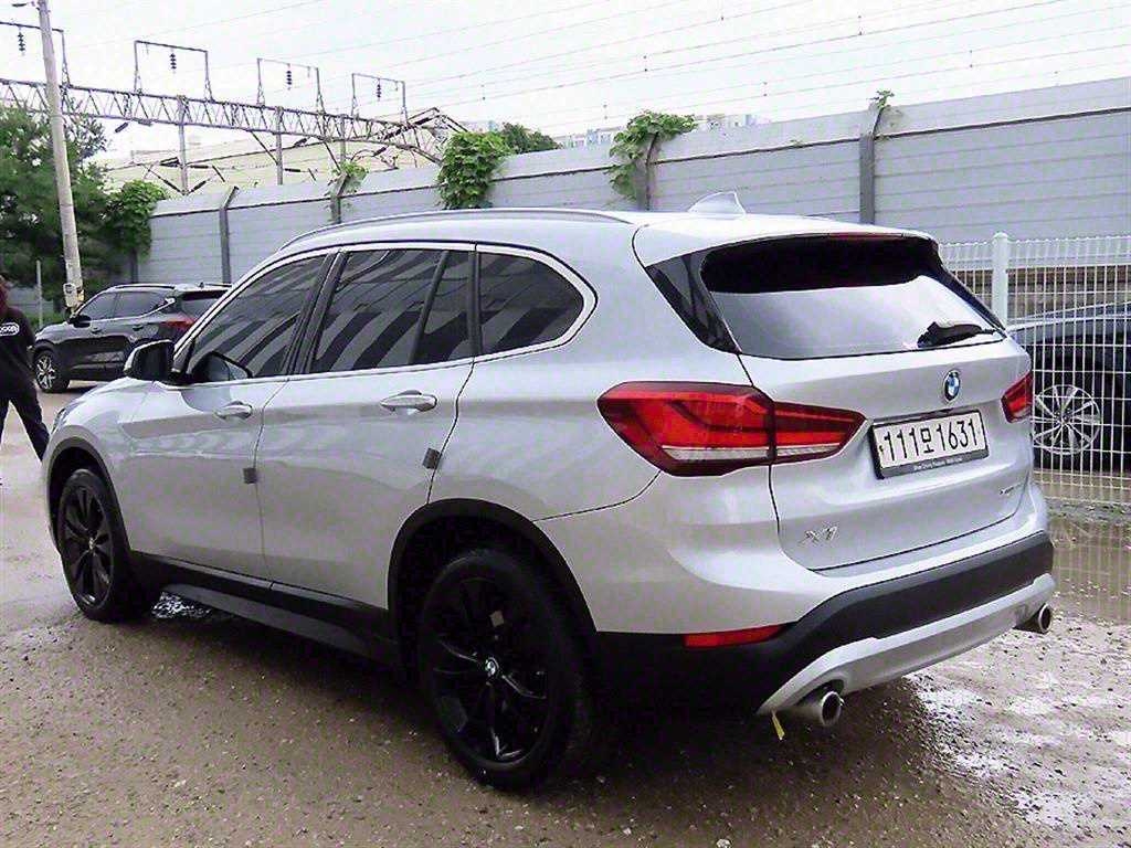 BMW X1 xDrive 20i Advantage 4
