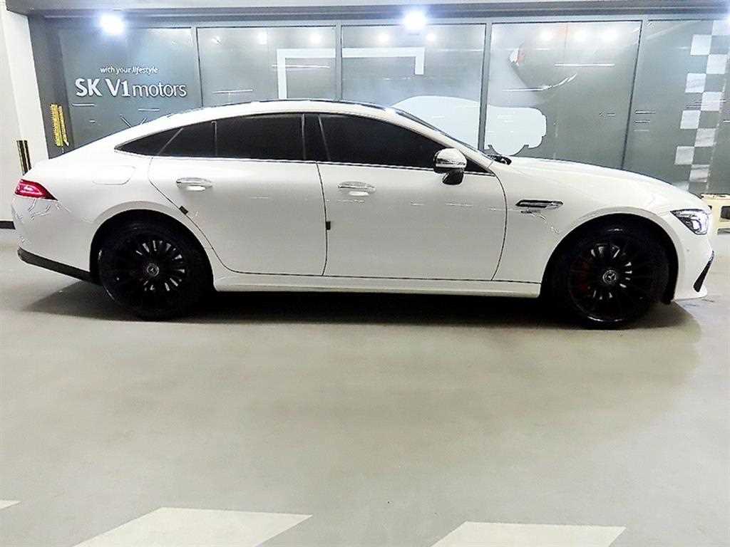 Mercedes-Benz AMG GT 4 Duo 43 4MATIC+ 4