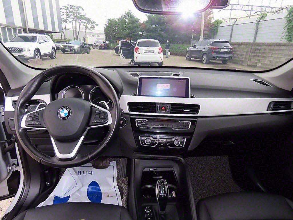 BMW X1 xDrive 20i Advantage 8