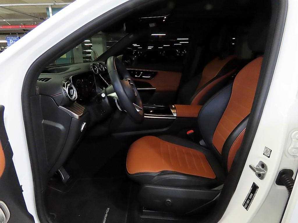 Mercedes-Benz GLC-Class GLC300 4MATIC 7