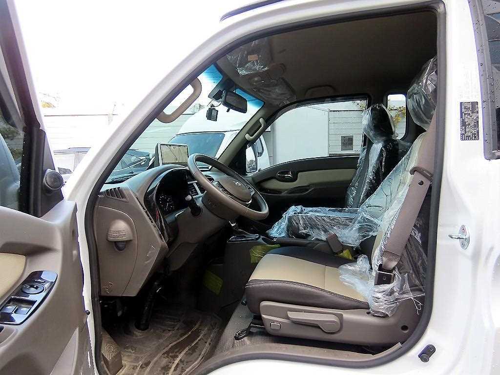 Hyundai Porter Electric/ Super Cab/ Long Wheelbase 8