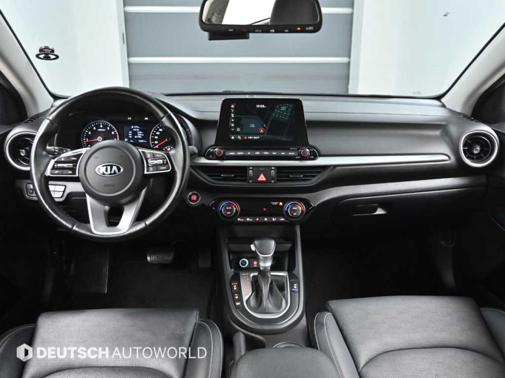 Kia K3 1.6 Prestige 8