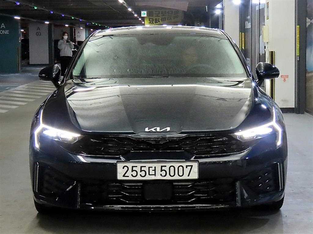 Kia K5 Signature 3