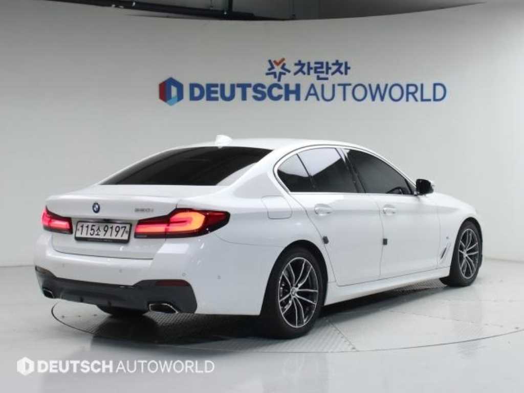 BMW 5시리즈 520i M 스포츠 사진 2/20