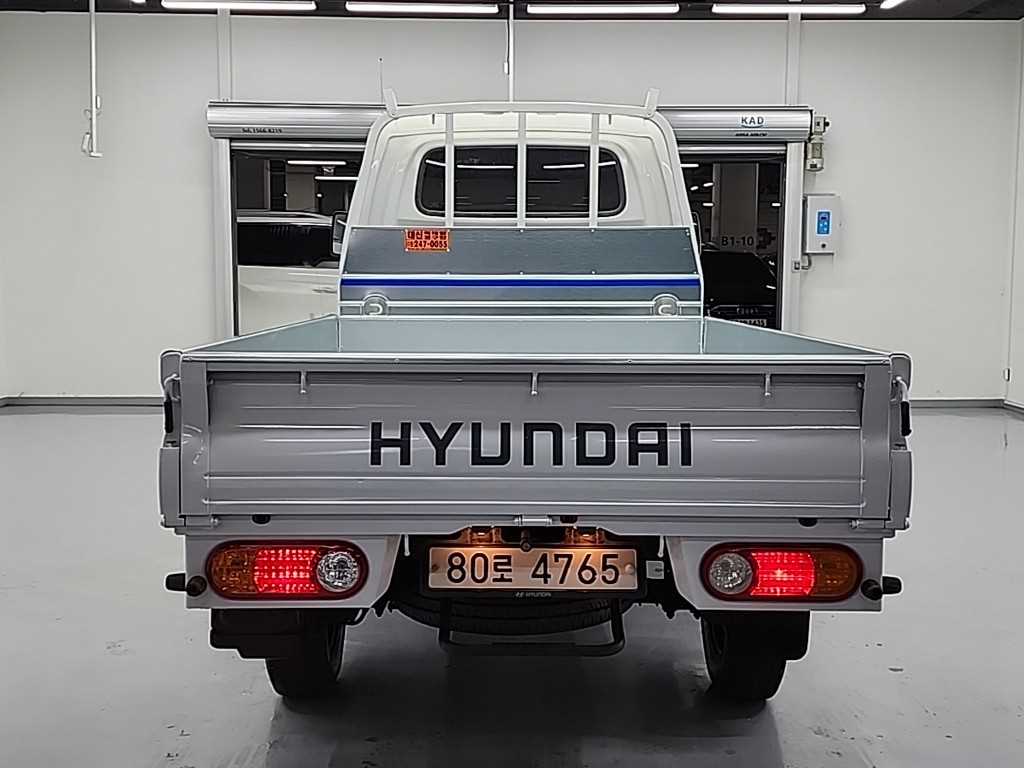 Hyundai Porter 4WD/ Standard Cab/ Long Wheelbase Smart 4