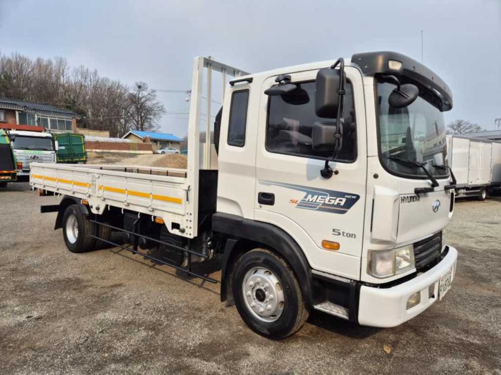 현대 메가트럭 카고 4.5톤 수동 - 중고 트럭 매물 이미지
