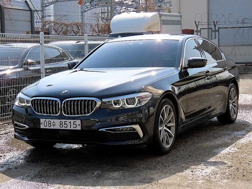 BMW 5시리즈 520i 럭셔리 사진 2/20