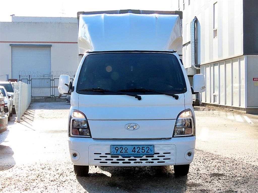 Hyundai Porter Manual/ Super Cab/ Long Wheelbase