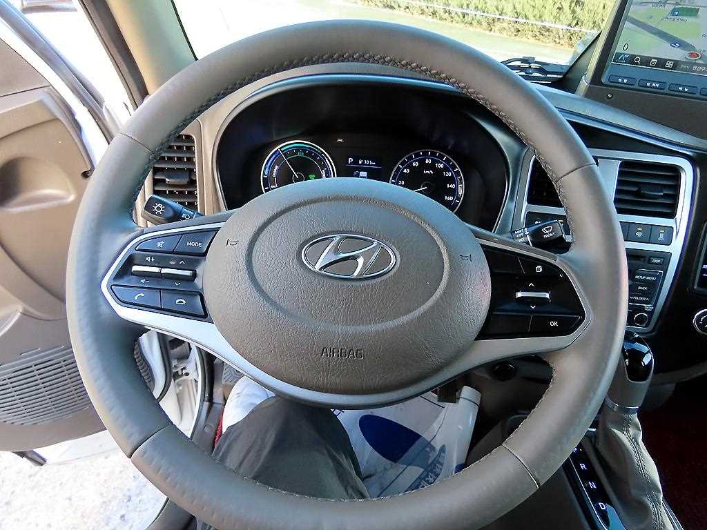 Hyundai Porter Manual/ Super Cab/ Long Wheelbase 10