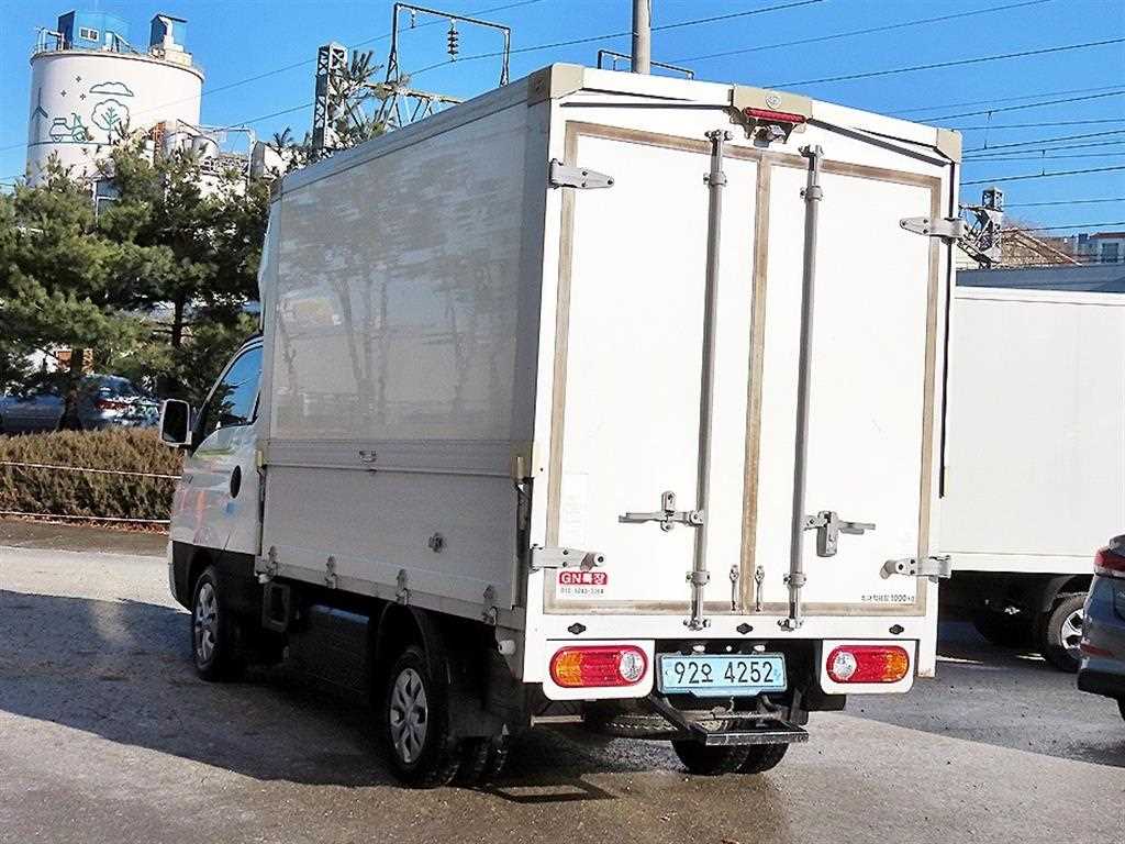 Hyundai Porter Manual/ Super Cab/ Long Wheelbase 4