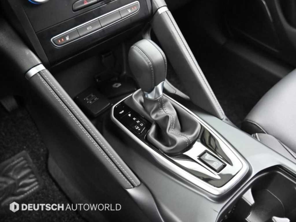 Renault QM6 Quest 2.0 LPe 2WD Van 10