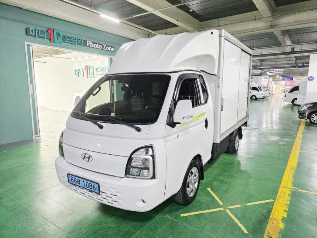 Hyundai Porter 1.0 Ton/ Super Cab/ Long Wheelbase 5