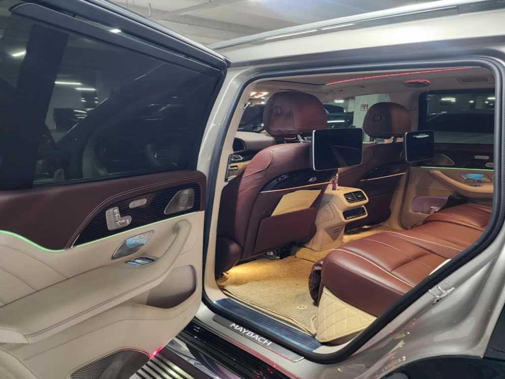 Mercedes-Benz GLS-Class Maybach GLS600 4MATIC Manufacture 9