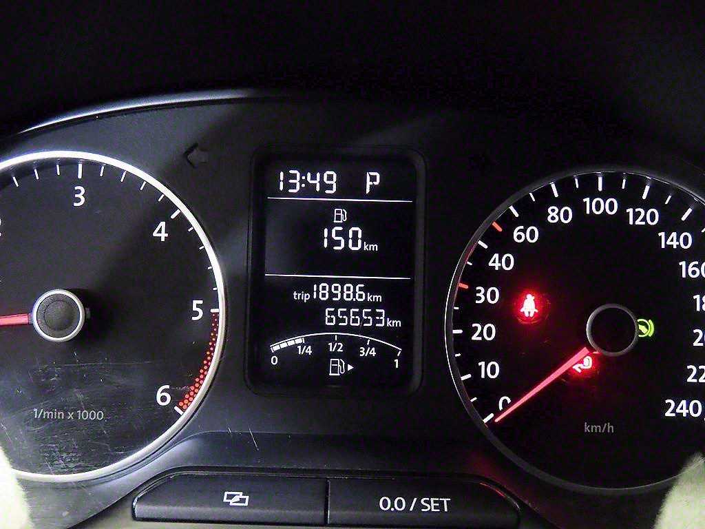 Volkswagen Polo 1.6 TDI R-LINE 10