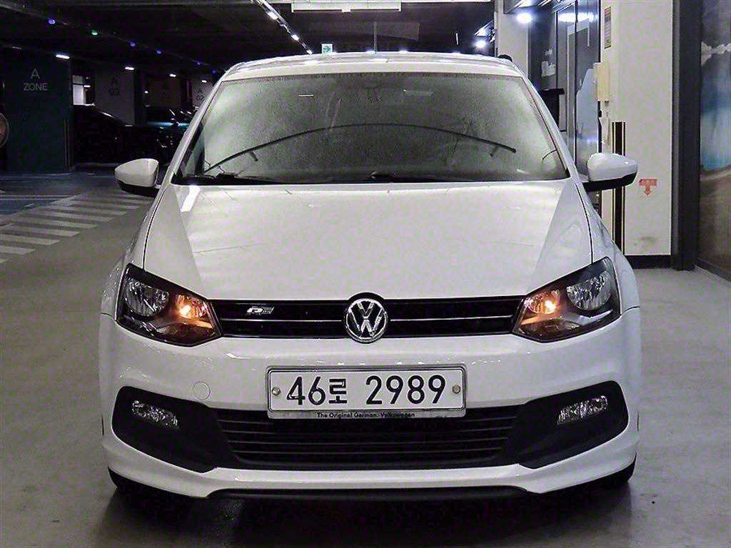 Volkswagen Polo 1.6 TDI R-LINE 3