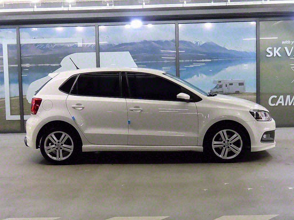 Volkswagen Polo 1.6 TDI R-LINE 4