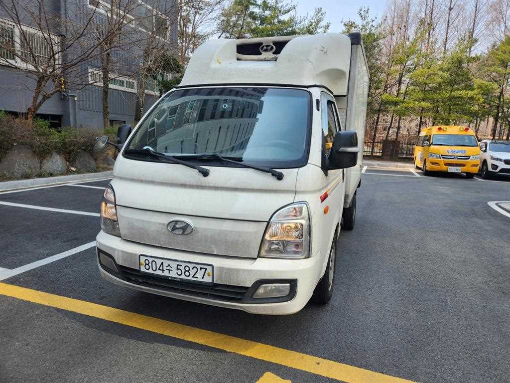 현대 포터2 1톤 냉동탑 - 중고 트럭 매물 이미지