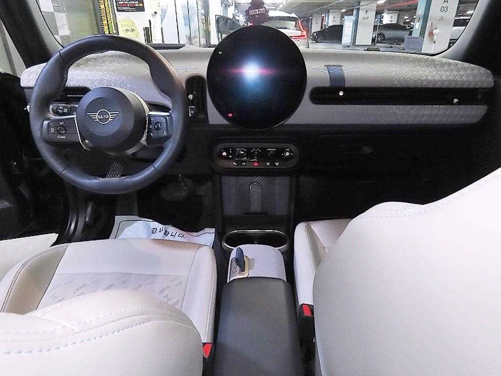 Mini Cooper 5 Duo Favoured