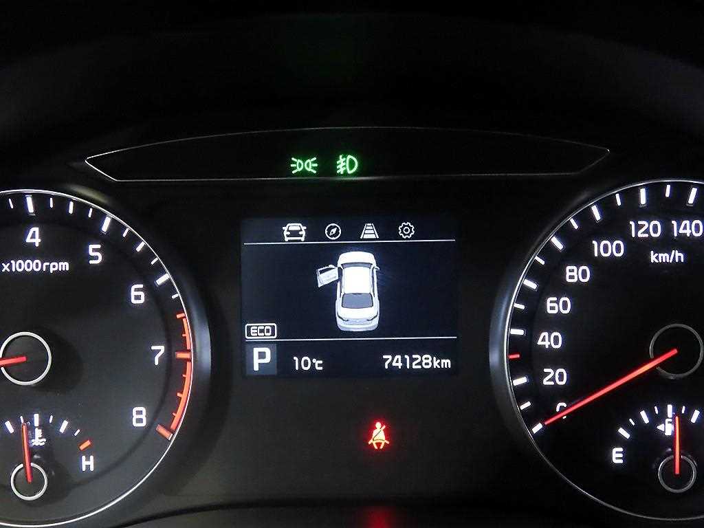 Kia K7 3.0 LPI Luxury 10