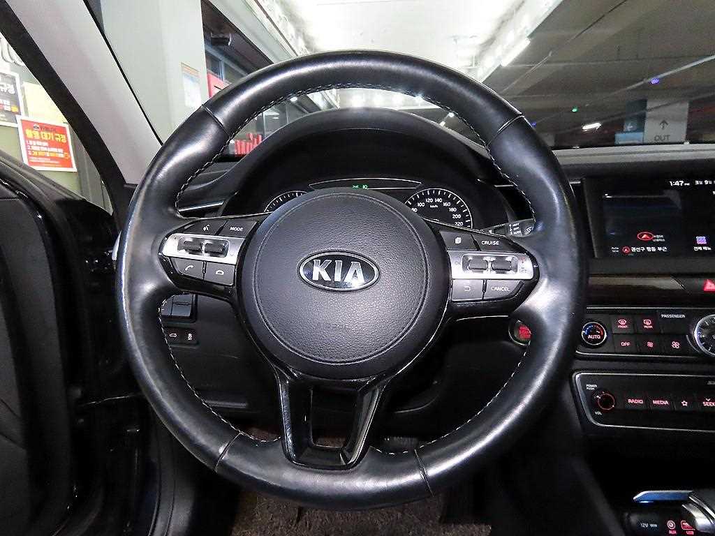 Kia K7 3.0 LPI Luxury 9