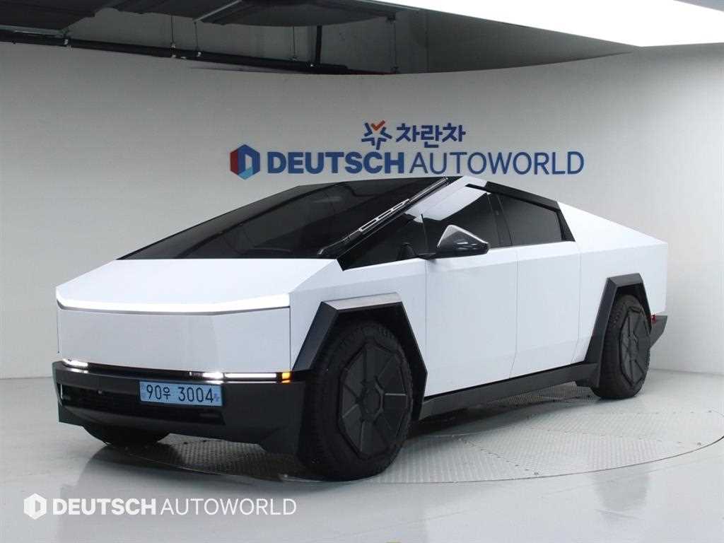 Tesla Cybertruck AWD