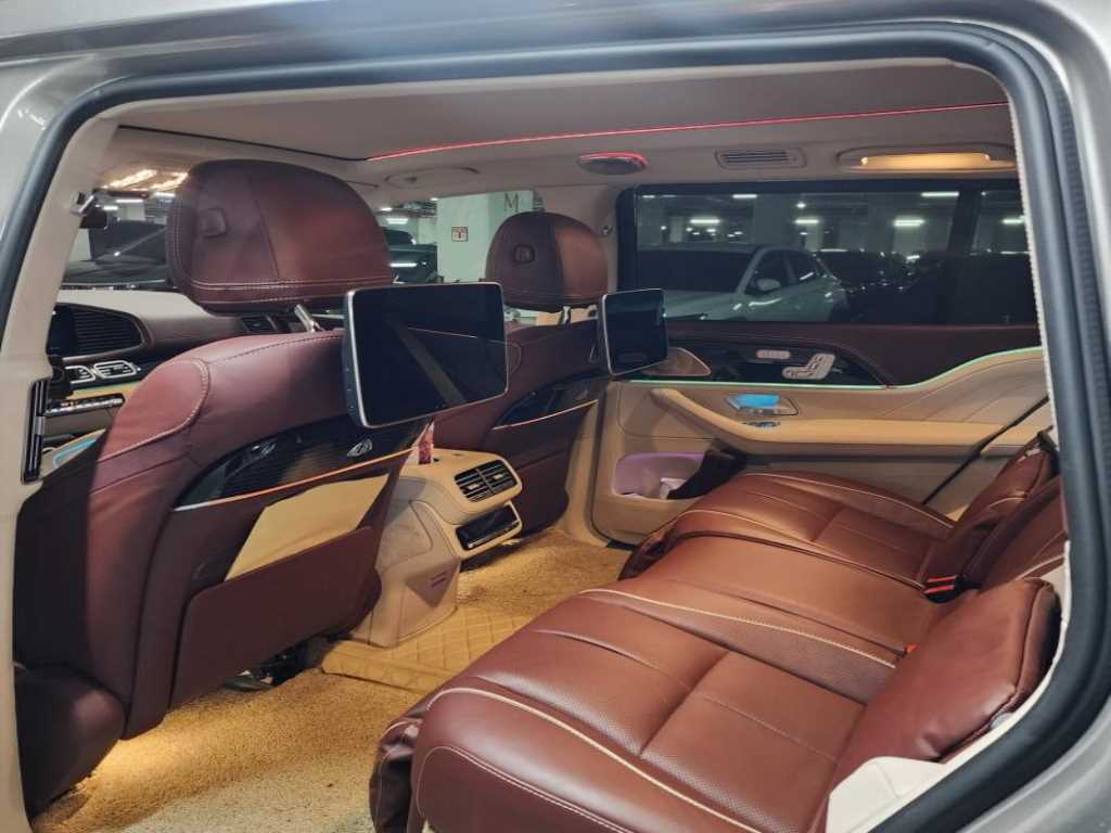 Mercedes-Benz GLS-Class Maybach GLS600 4MATIC Manufacture 8