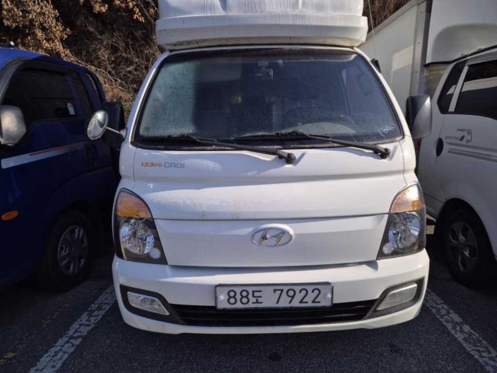 Hyundai Porter Super Cab/ Long Wheelbase/ CRDi Super