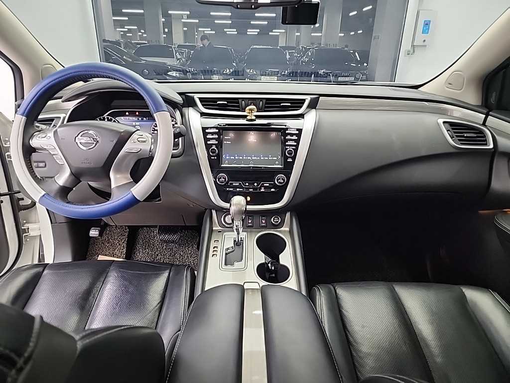 Nissan Murano 2.5 Hybrid Platinum 8