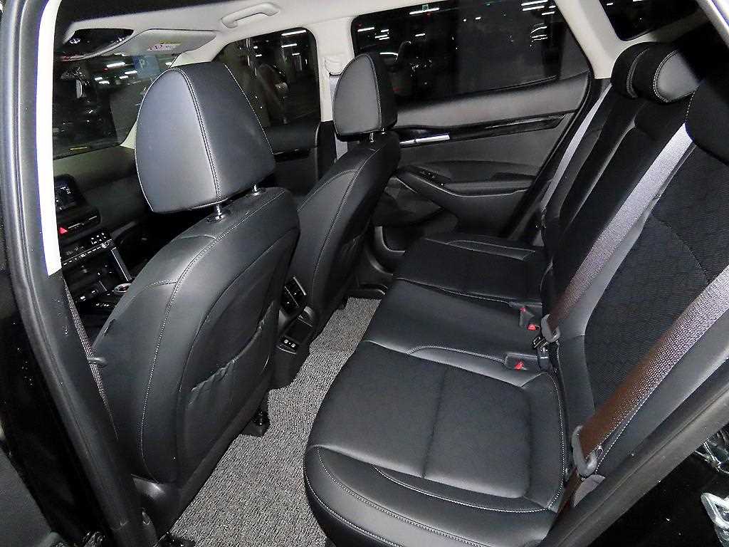 Kia Seltos Gasoline 1.6 Turbo 2WD Signature 8