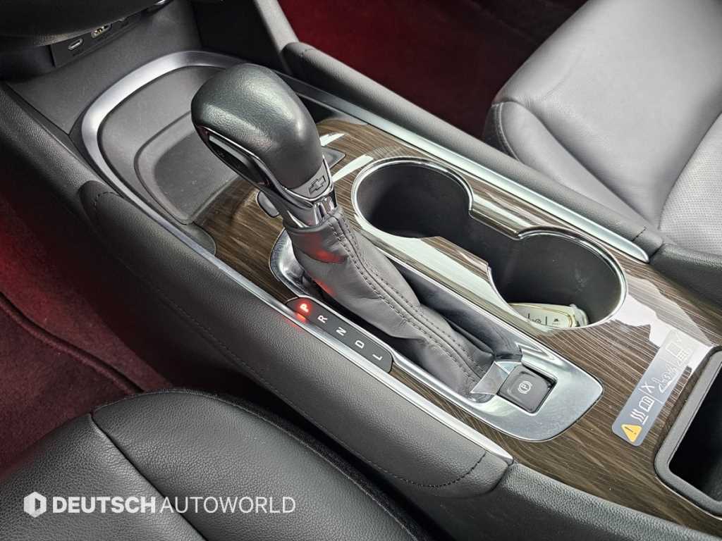 Chevrolet Malibu Gasoline 2.0 Turbo Premier Special 10