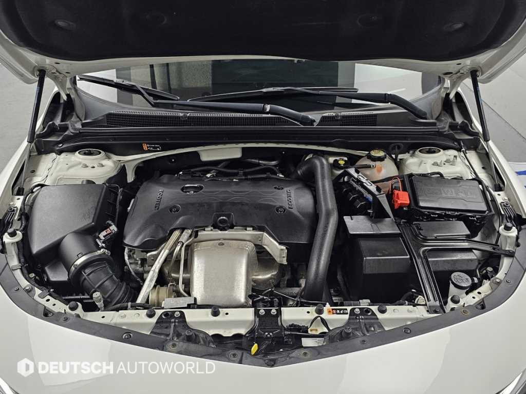 Chevrolet Malibu Gasoline 2.0 Turbo Premier Special 7