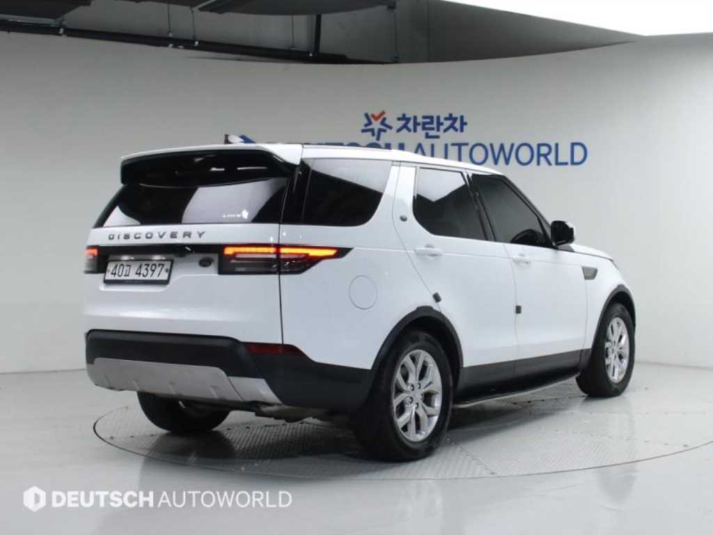 랜드로버 디스커버리 2.0 SD4 SE 사진 2/20